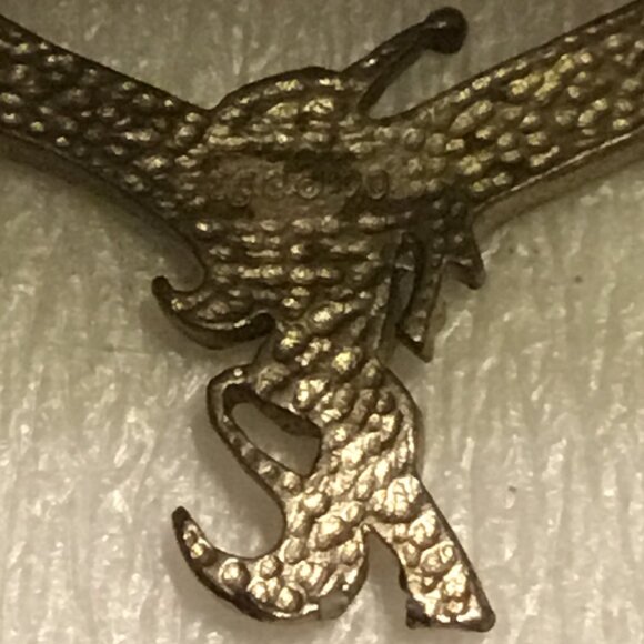 Vintage unicorn hinged bracelet with Turquoise inlay - Picture 7 of 11